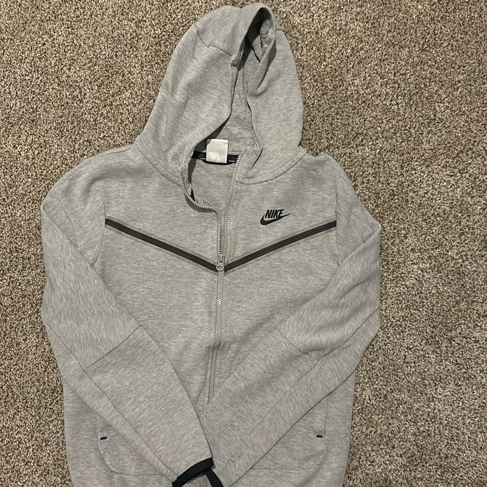 Nike Tech